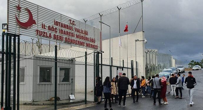 Sınır dışı edilmek istenen İranlı tiyatrocunun can güvenliği yok