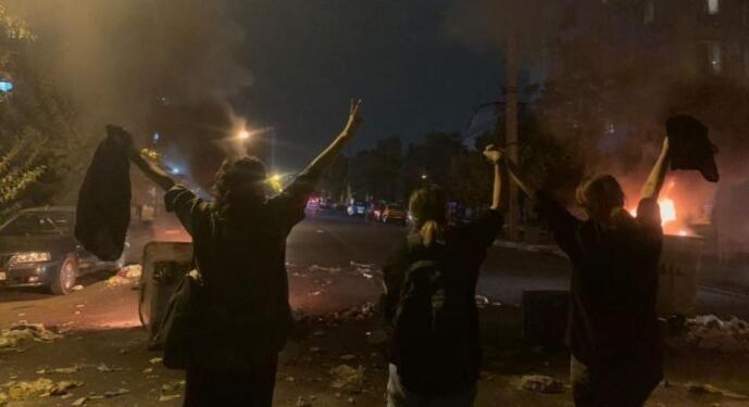 İran İnsan Hakları Örgütü: 16 Eylül gecesinde nelerin yaşandığını bilmiyoruz, endişeliyiz