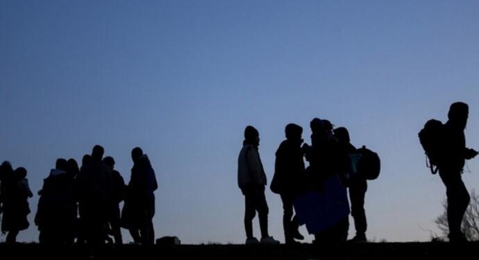 Korucular tarafından gasp edilen mülteciler serbest bırakıldı