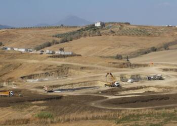 Dikmece’de tarlalar istimlak edildi: Arap Alevi köylüler tedirgin