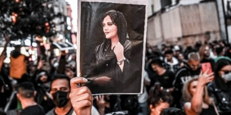 ‘Jin jiyan azadî’ eylemlerinin yıl dönümü için klip