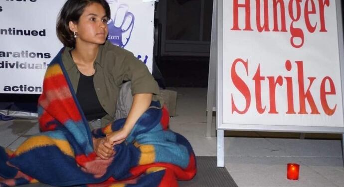 Taliban’a yaptırım talebiyle açlık grevi yapan Paryani hastaneye kaldırıldı