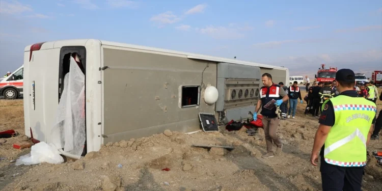 Merzifon’da kaza: 6 kişi öldü, 35 kişi yaralandı