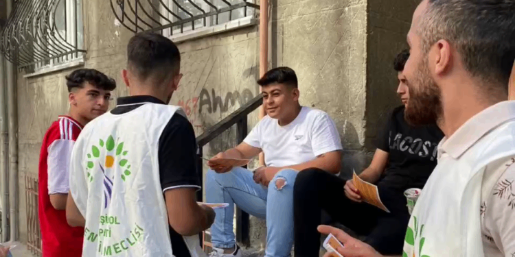 Gençlerden özel savaşa karşı bildiri