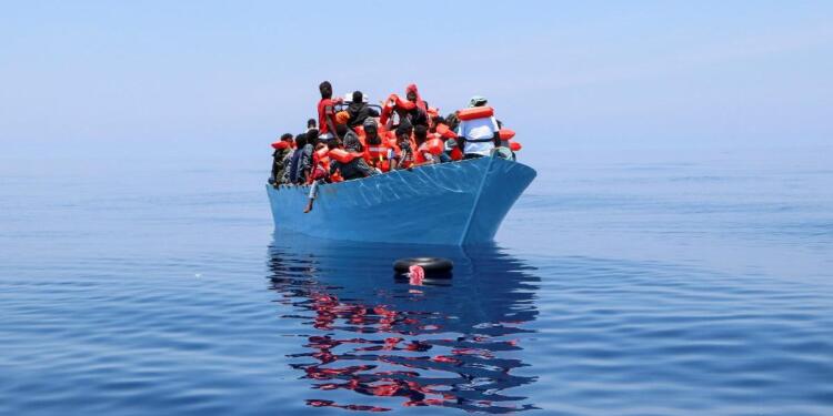 Mülteci teknesinde doğan bebek hayatını kaybetti