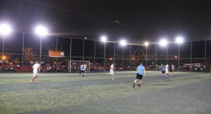 Gençlerden özel savaşa karşı futbol turnuvası