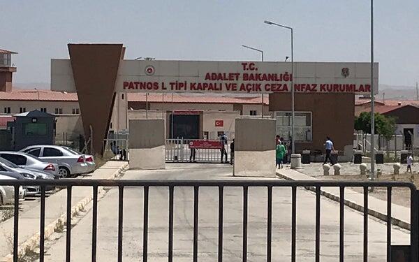 Patnos Cezaevi’nde kadın tutuklulara domuz bağlı işkence