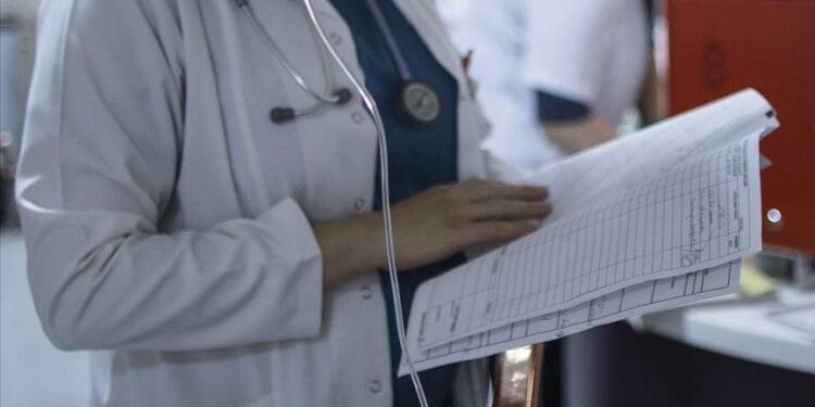 Türkiye’de 100 bin kişiye 218 doktor düşüyor