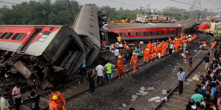 Hindistan’da tren kazası: 13 ölü 39 yaralı