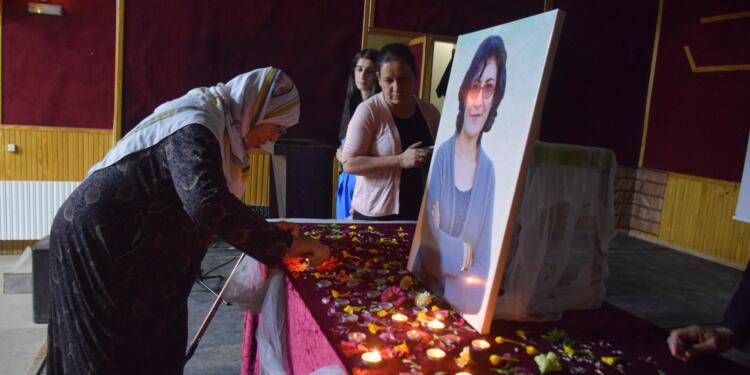 Dêrik’te Akarsel için anma