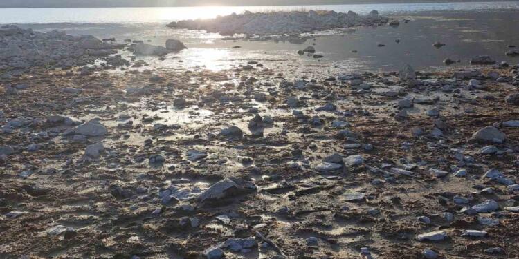 Nemrut’un suyu giderek azalıyor