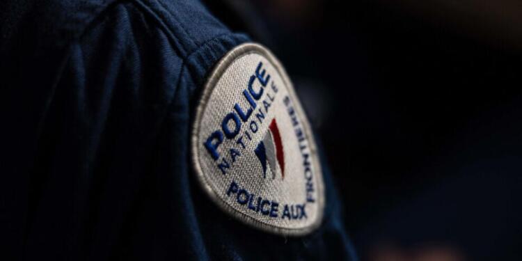 Paris’te ‘tehditler savuran’ çarşaflı bir kadın vuruldu