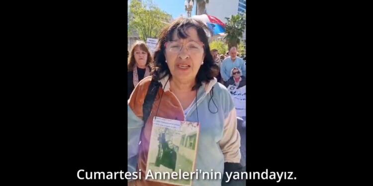 Plaza de Mayo Anneleri’nden Cumartesi Anneleri’ne destek