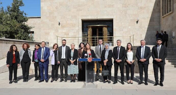 Beştaş’tan iktidara ‘Filistin’e zeytin dalı Rojava’ya bomba’ eleştirisi