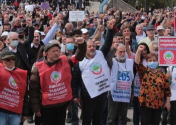 ‘Sağlıkta Dönüşüm Programı şiddeti artırdı’