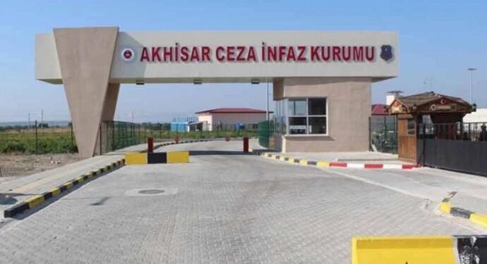 10 kişilik koğuşa 26 tutuklu konuldu