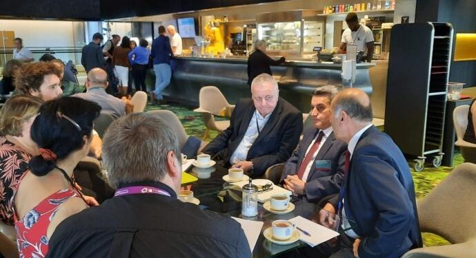 Özerk Yönetim AP’de görüşmeler gerçekleştirdi