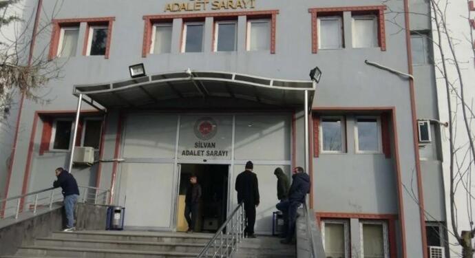 HDP’li 8 eski milletvekilinin yargılandığı dava ertelendi