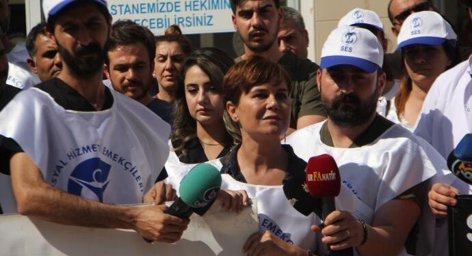 Sağlıkçılardan Koca’ya tepki: Tweet atmakla mı yetineceksiniz?