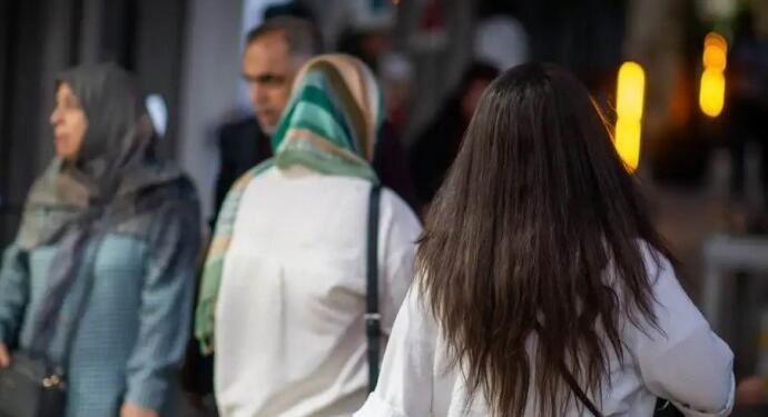 Siyaset Bilimci Şirafken: İran’da kadınlar hakları için direnecek