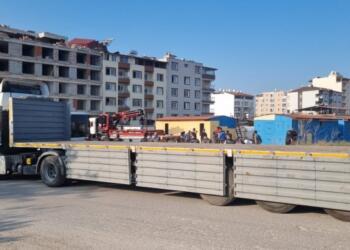 Hatay’da konteynerlere baskın: Çok sayıda kişiye gözaltı