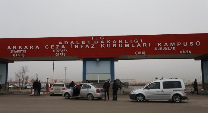 Sincan 1 No’lu Cezaevi Kürtçe olan her şeye yasak!