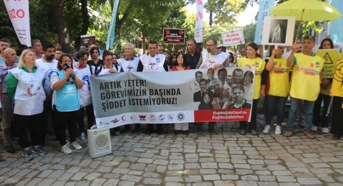 Sağlık emekçileri ‘şiddet yasası’ için alana çıktı