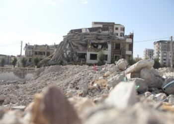 Deprem enkazı 260 gündür kaldırılmadı