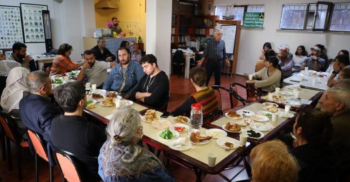 Tutsak aileleri buluştu: Birlikte mücadele etmemiz gerek