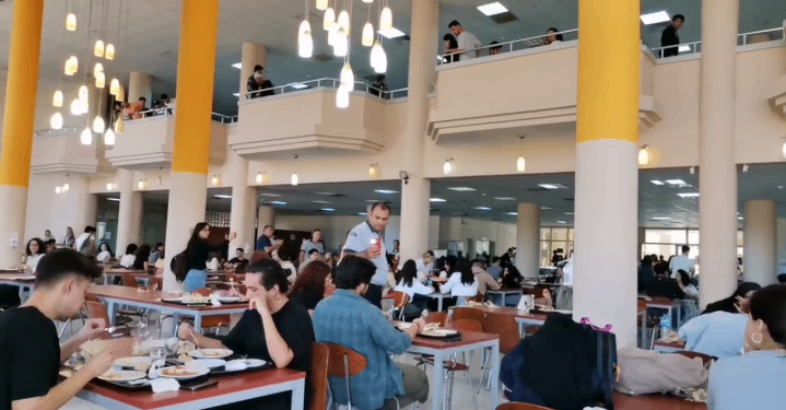 İzmir’de üniversitelerde yemekhane zamlarına tepki