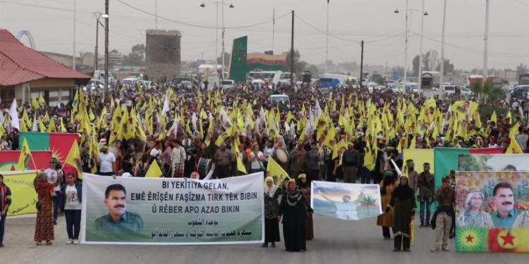 Kuzey ve Doğu Suriye’de komplo protesto edildi