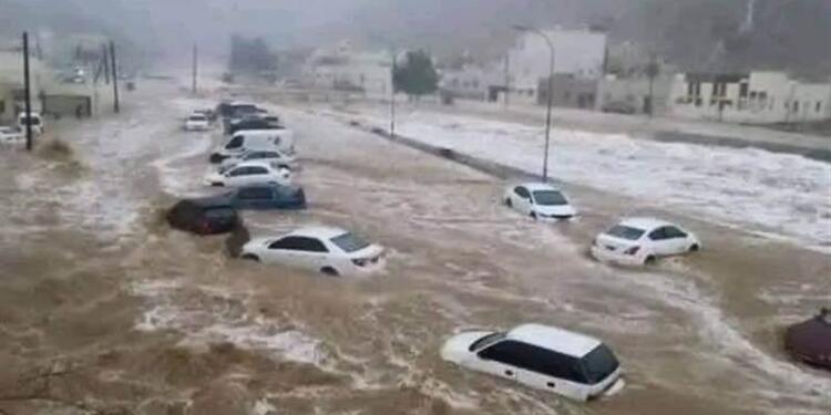 Yemen’de kasırga: 10 bin kişi evlerini terk etti