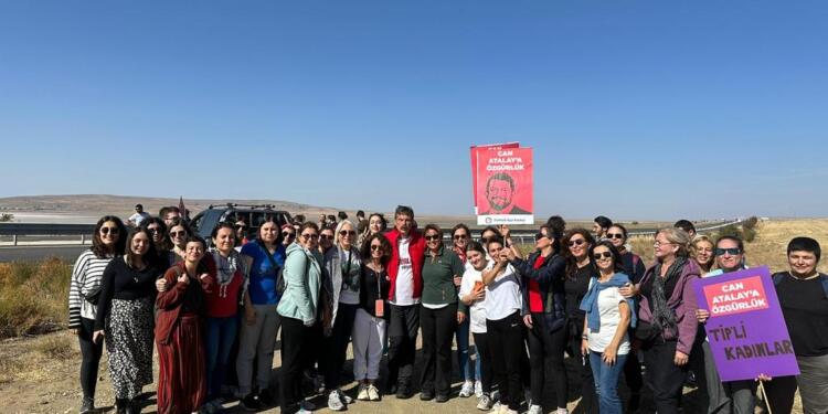 Özgürlük Yürüyüşü’nde Cumartesi Anneleri’ne destek mesajı