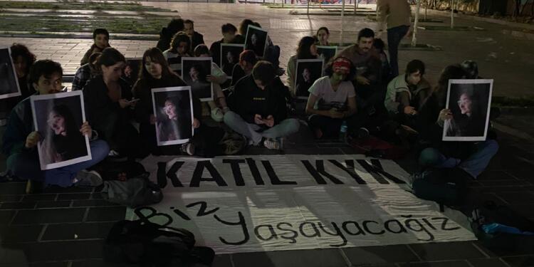 Öğrenciler KYK ihmalkarlığını Beyoğlu’nda protesto etti