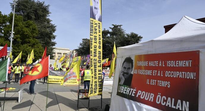 BM Ofisi önündeki eylemde Nagihan Akarsel anıldı