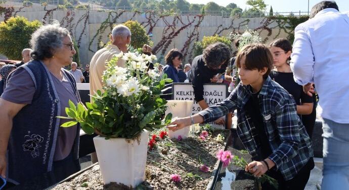İsmet Alkan toprağa verildi