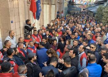 Haklarını alamayan 11 bin işçi iş bıraktı