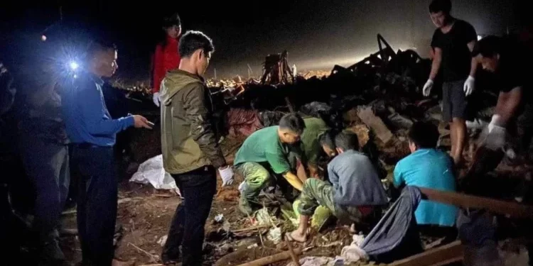 Myanmar’da mülteci kampına saldırı: 29 ölü