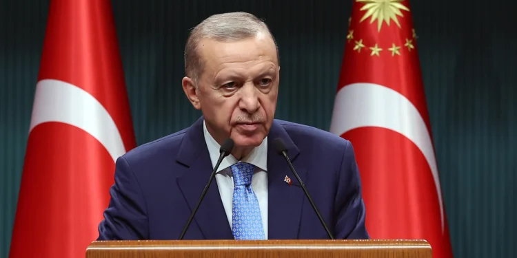 Erdoğan üniversite lisans bursunu 2 bin TL olarak açıkladı