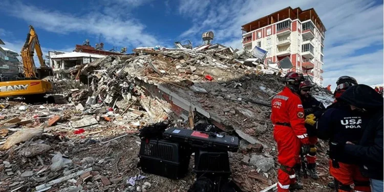 Hatay’da depreme ilişkin ilk dava açıldı: Belediye başkanına soruşturma