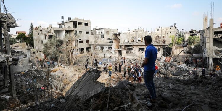 Filistin Sağlık Bakanlığı: 720’si çocuk en az bin 400 kişi kayıp