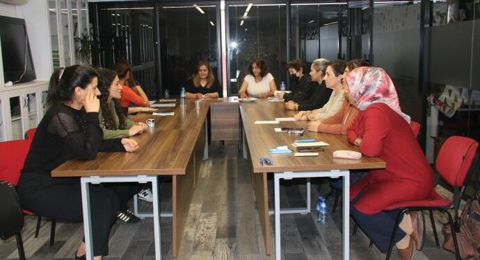 HEDEP’li kadınlar 3’üncü Yol çizgisiyle örgütlenmeyi tartıştı