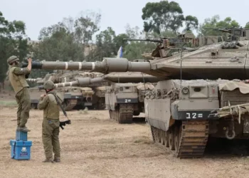 İsrail Savunma Bakanı: Gazze’ye tam taarruza geçiyoruz