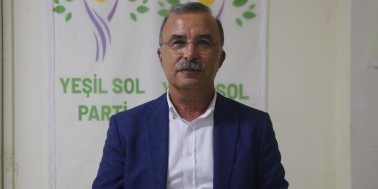 Akın: Krizlerin temelinde tecrit var