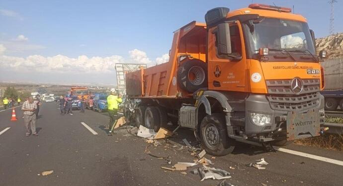 Dîlok’ta kaza: 5 kişi hayatını kaybetti, 17 yaralı