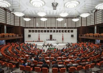 Meclis Kurdistan ifadesini ‘kaba ve yaralayıcı’ bularak önergeyi iade etti 