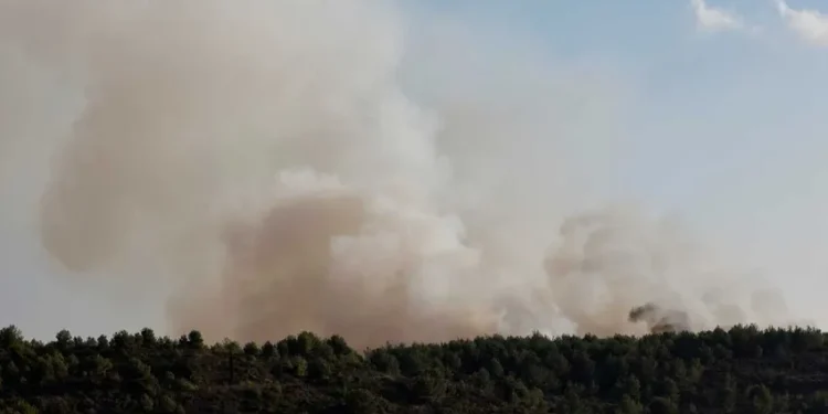 İsrail, Lübnan sınırını topçu atışlarıyla vurdu
