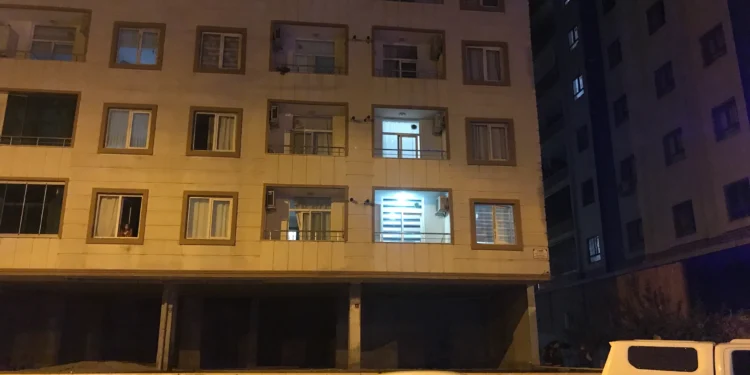 Uzman çavuş evinde ölü bulundu