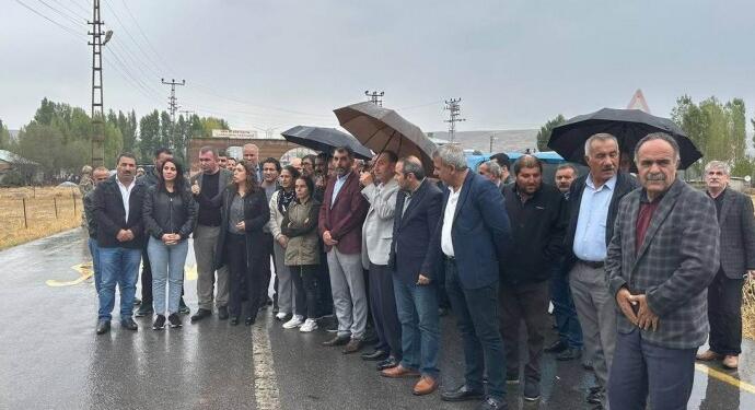 Vartinis’te konuşan Aydeniz: 30 yıl değil, 300 yıl da geçse bu halk unutmayacak