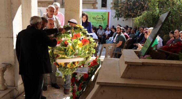 Şair Cegerxwîn mezarı başında anıldı